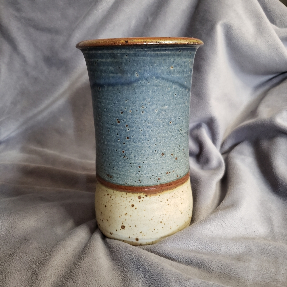 Abstract Beach Scene Ceramic Vase - Picture 8 of 14